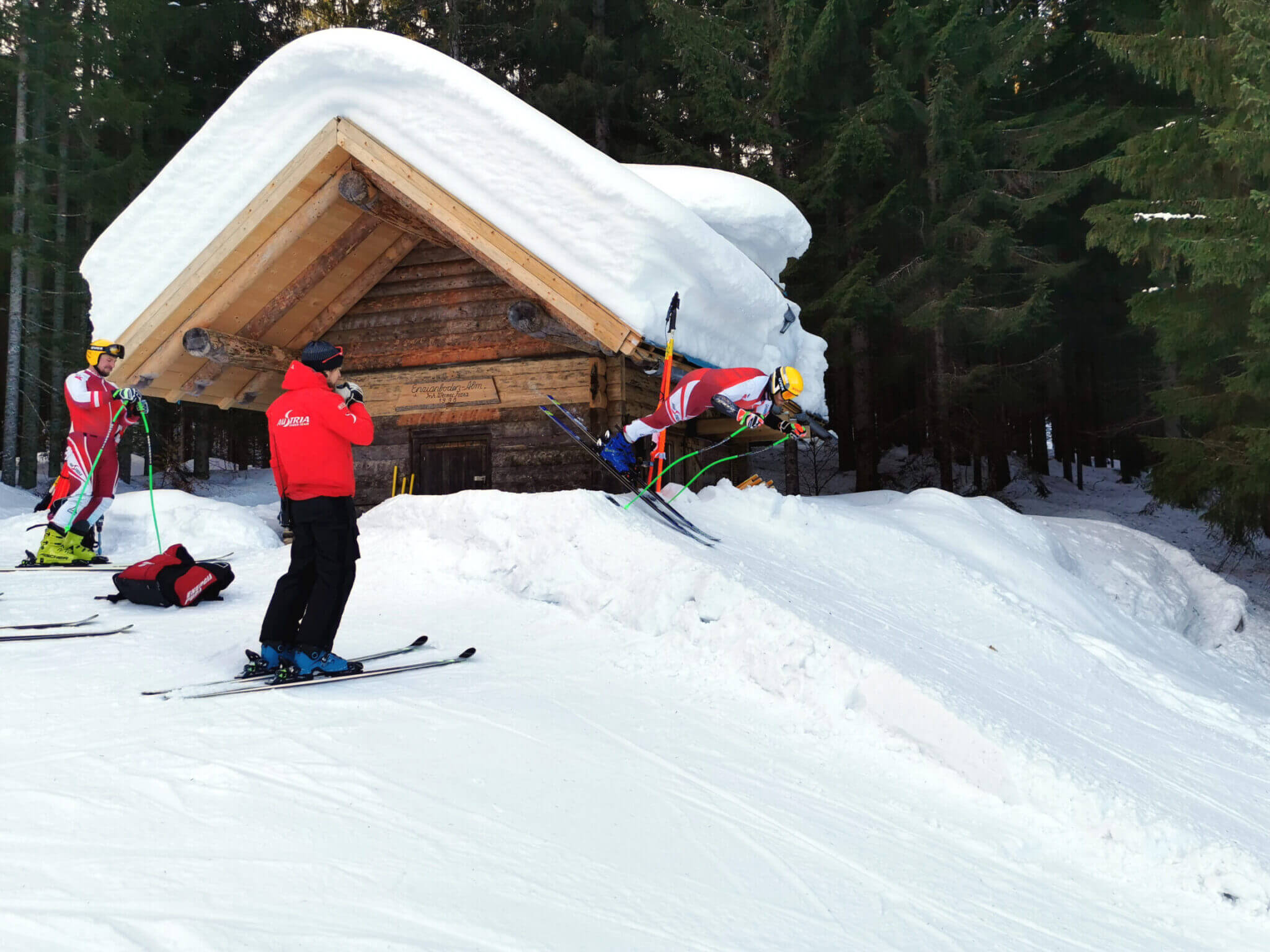 ÖSV-Team trainiert im Familienskigebiet Weissbriach
